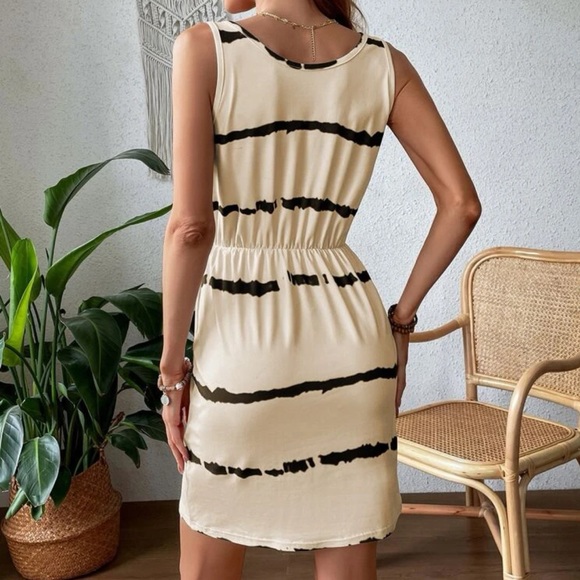 Boho tie dye knit front dress - Picture 4 of 6